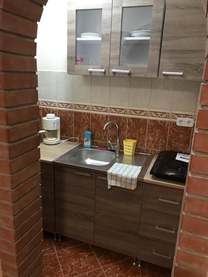 Appartamento Tahiti Apartman Hajdúszoboszló Esterno foto