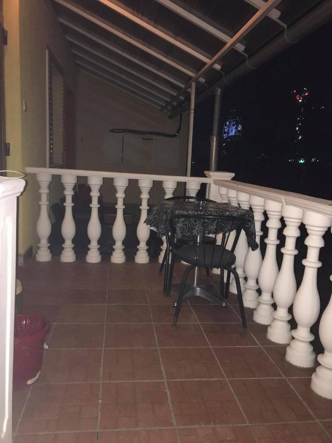 Appartamento Tahiti Apartman Hajdúszoboszló Esterno foto
