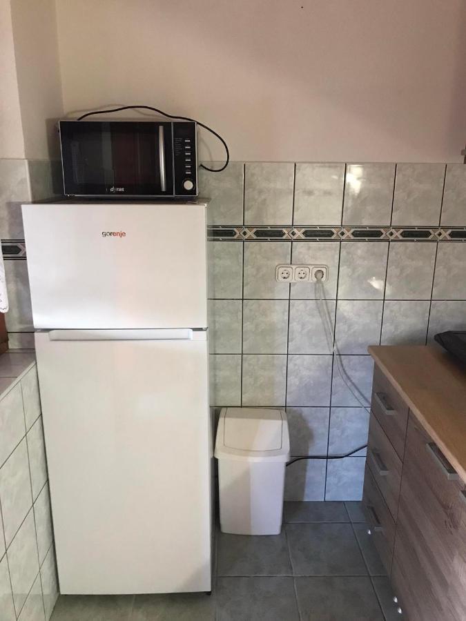 Appartamento Tahiti Apartman Hajdúszoboszló Esterno foto
