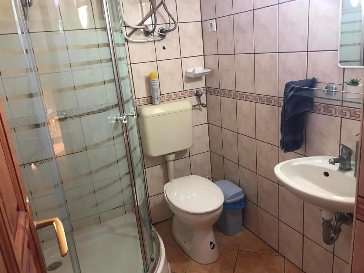 Appartamento Tahiti Apartman Hajdúszoboszló Esterno foto