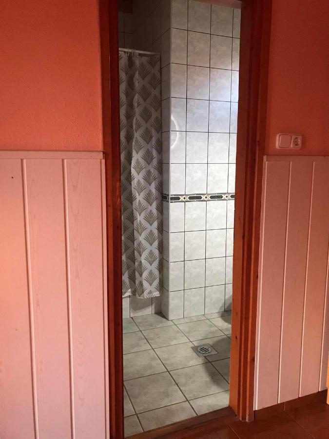 Appartamento Tahiti Apartman Hajdúszoboszló Esterno foto