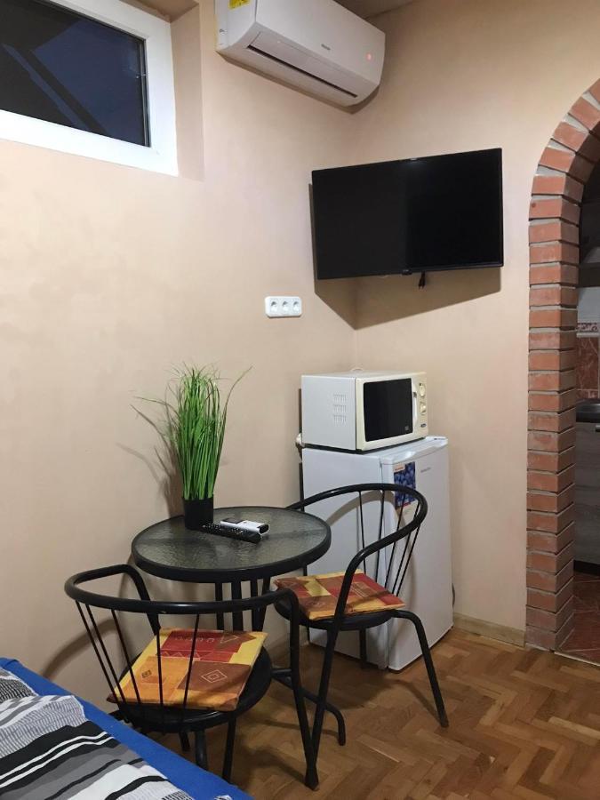 Appartamento Tahiti Apartman Hajdúszoboszló Esterno foto