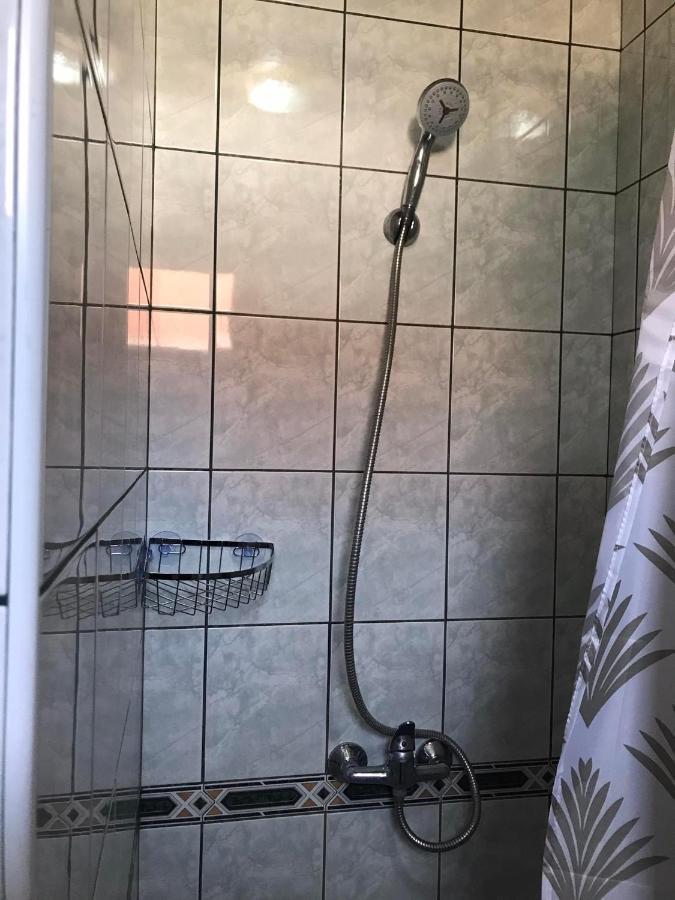 Appartamento Tahiti Apartman Hajdúszoboszló Esterno foto